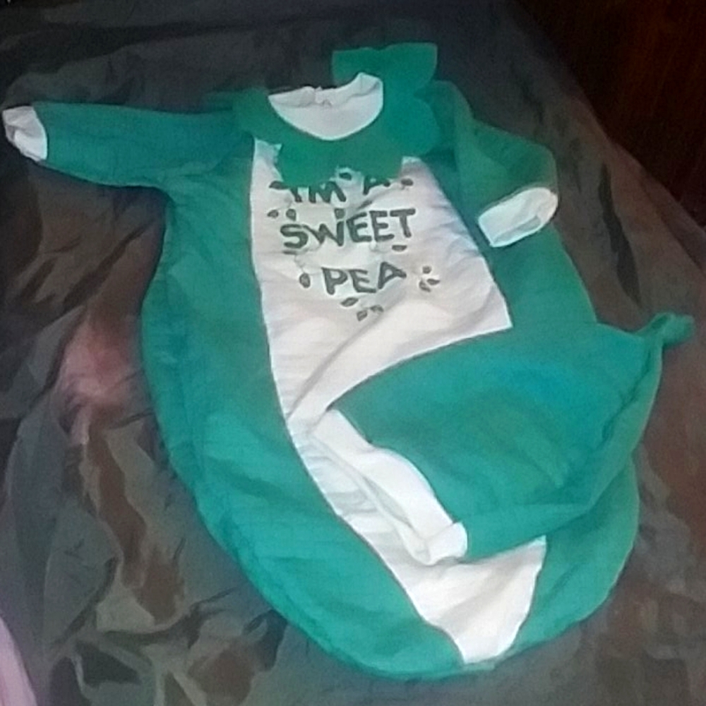 Green Sweet Pea Bunting